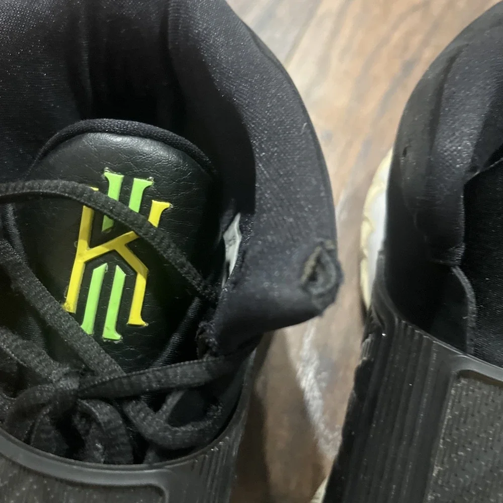 NIKE KYRIE 6 Shutter Shades Basketball Shoe Sneakers MEN'S Size 13‎ BQ4630 004